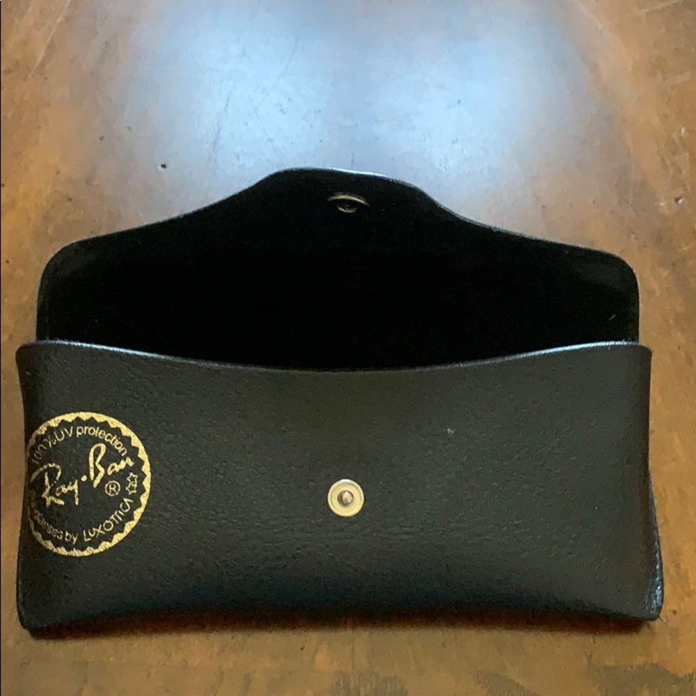 Ray-Ban case - Picture 2 of 5